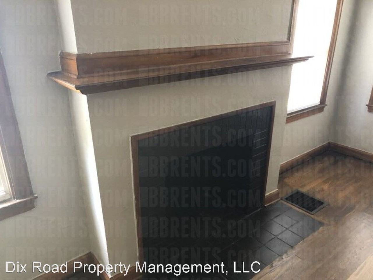 112 Iroquois Ave - Photo 3 of 12