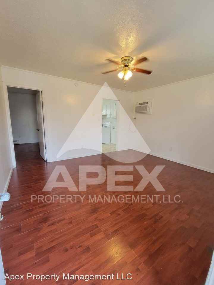 637 Harrison Street - Photo 3 of 12