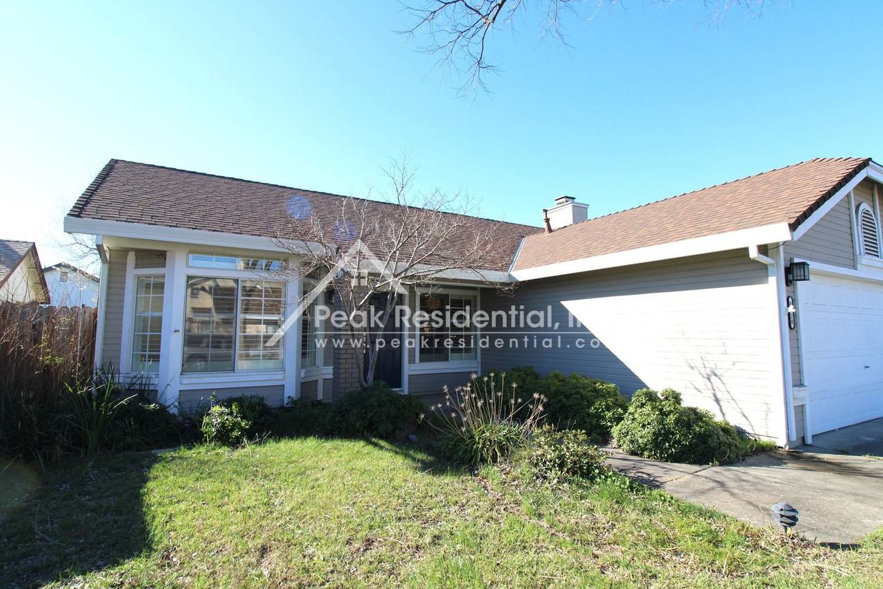 8428 Cassatt Way - Photo 3 of 32