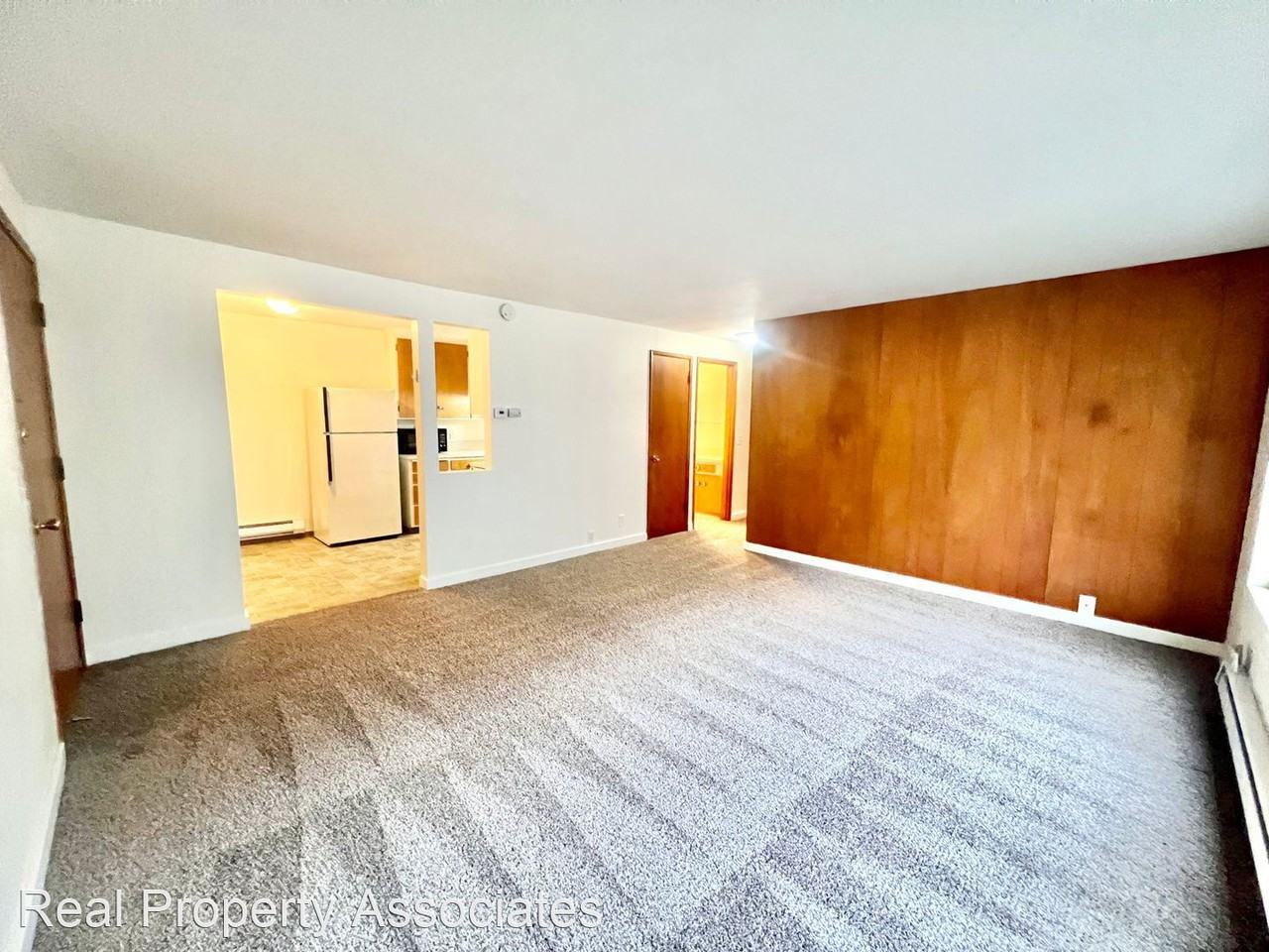 1020 NE 125th St - Photo 2 of 14