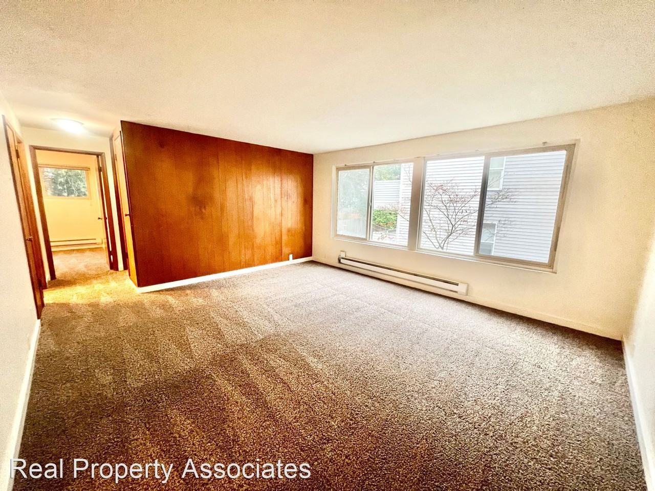 1020 NE 125th St - Photo 3 of 14