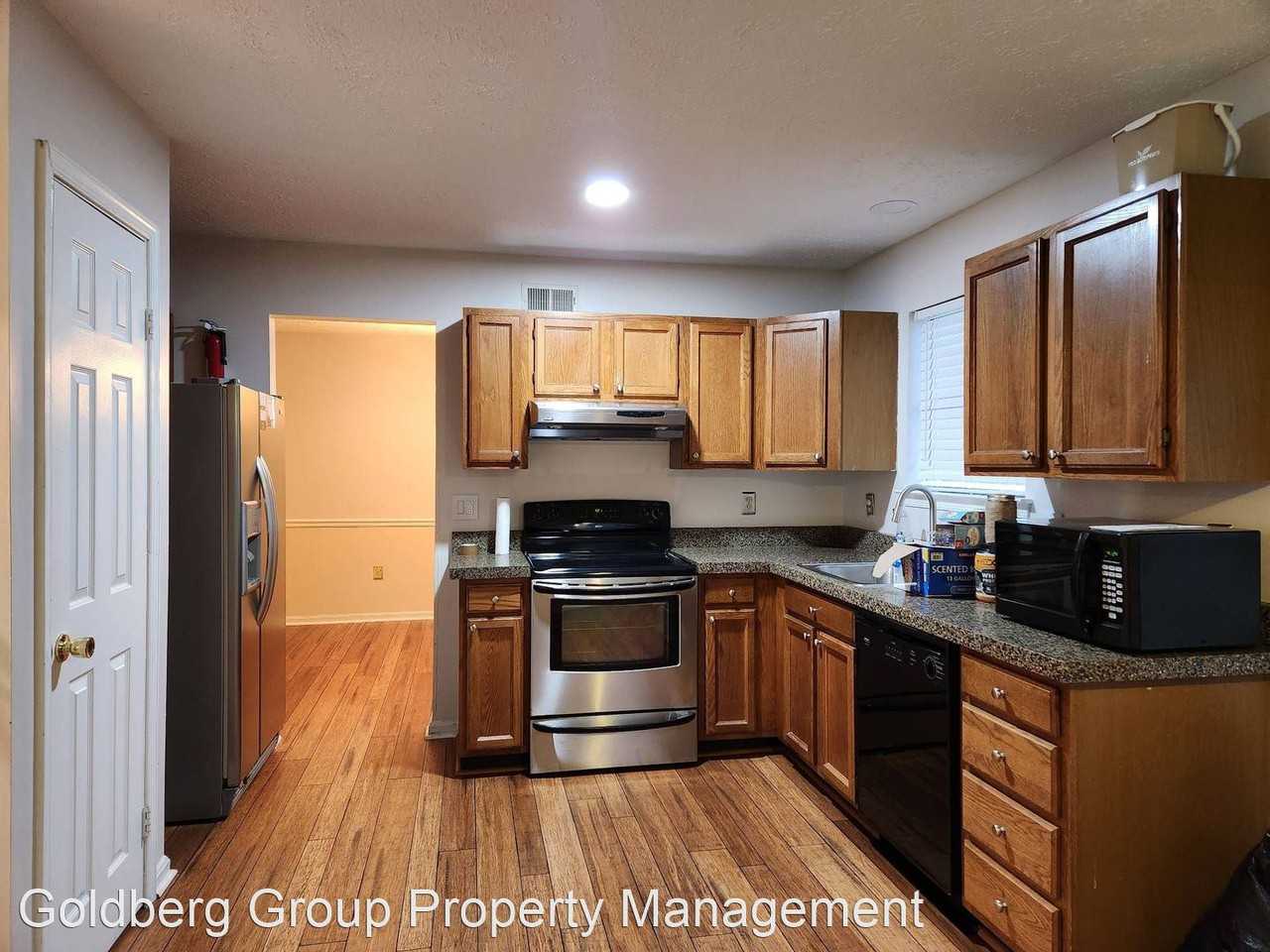 8813 Francesca Dr - Photo 2 of 15