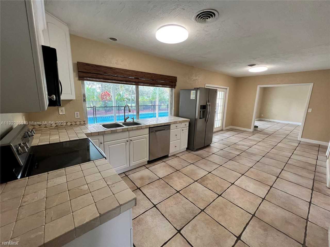 6311 Hancock Rd - Photo 2 of 13