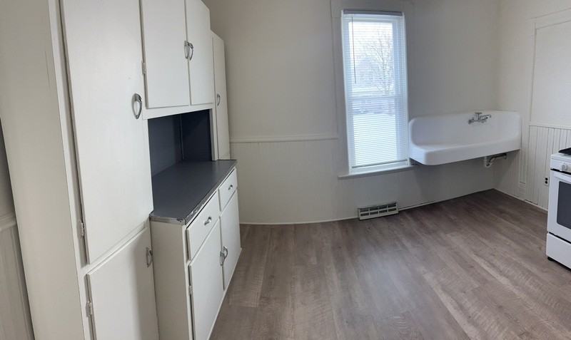1460 Morrow St - Photo 3 of 20