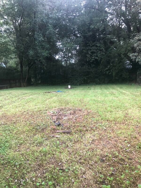 422 Walker St - Photo 3 of 10