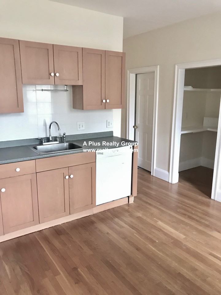Schiller St #3 - Photo 2 of 22
