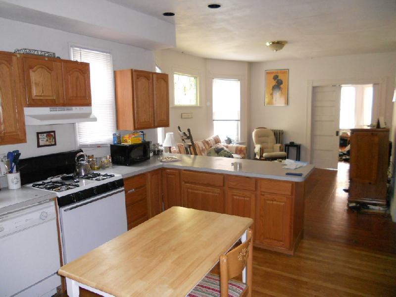 18 Greylock Rd #1 - Photo 4 of 8