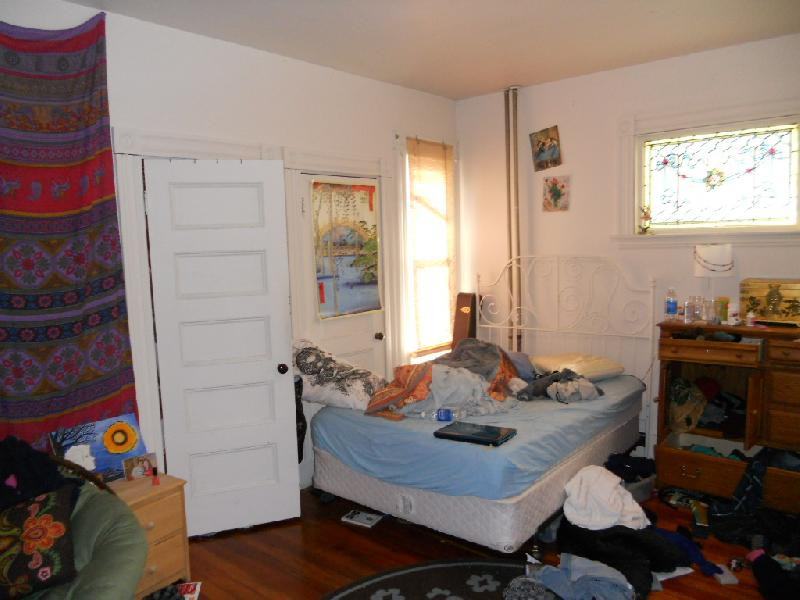 18 Greylock Rd #1 - Photo 5 of 8