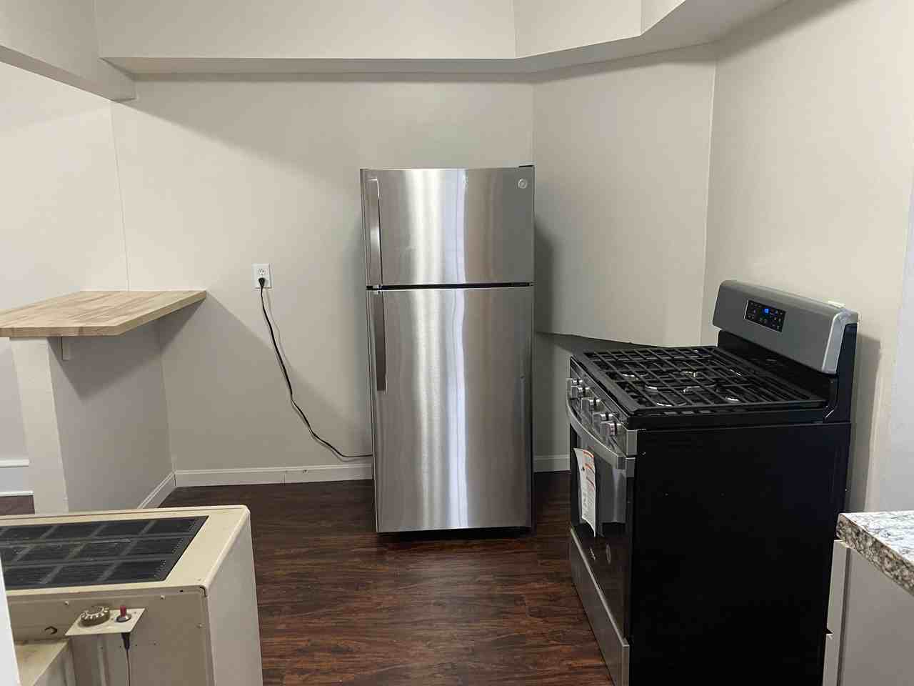 2195 Purchase St - Photo 2 of 11