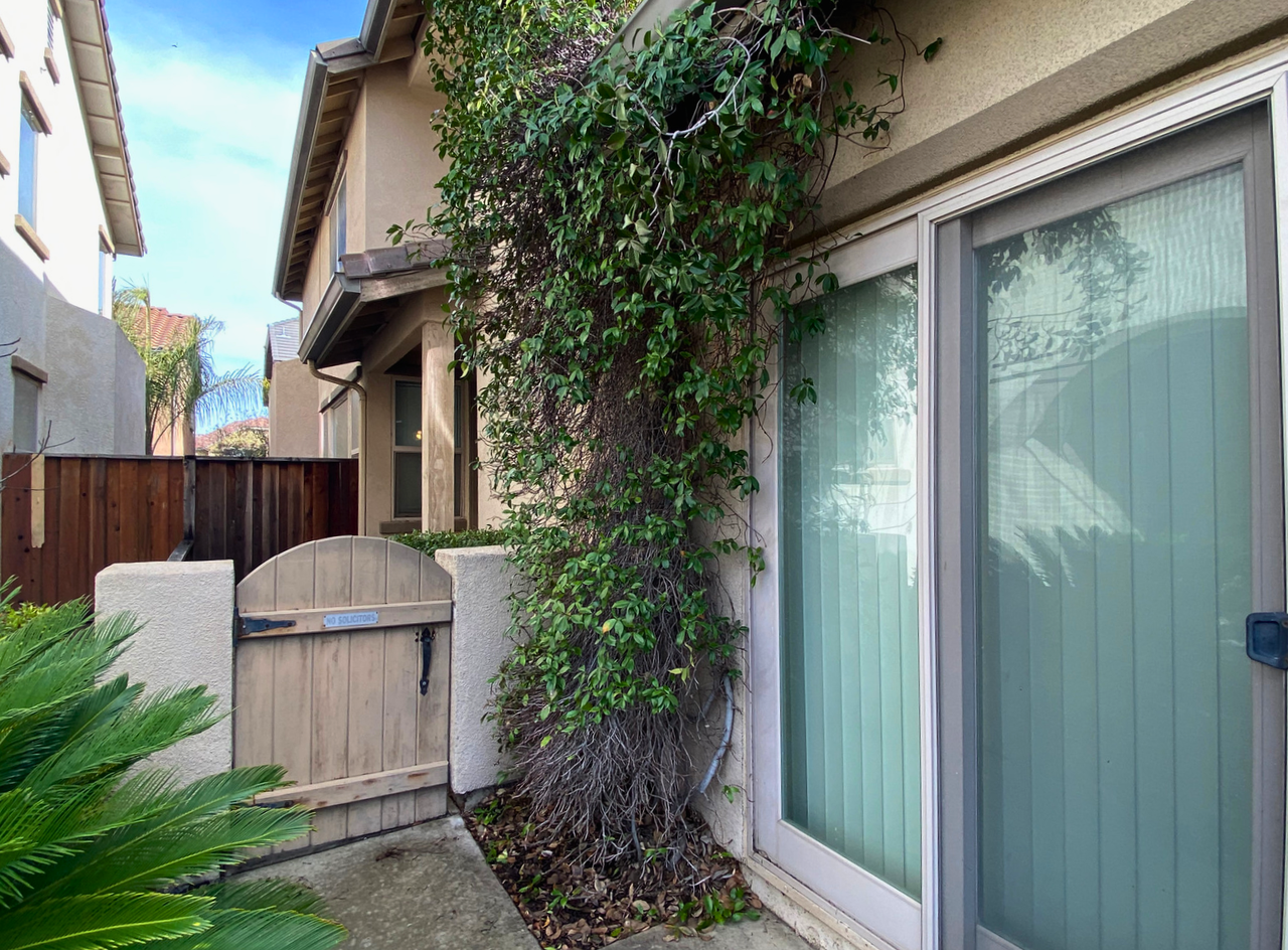 16722 Victorian Trl - Photo 2 of 21