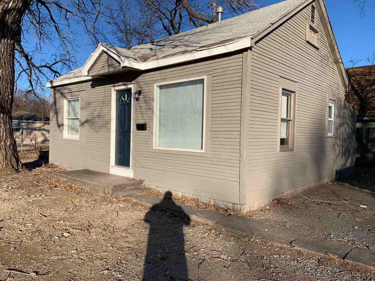 808 W 21st St N - Photo 2 of 14