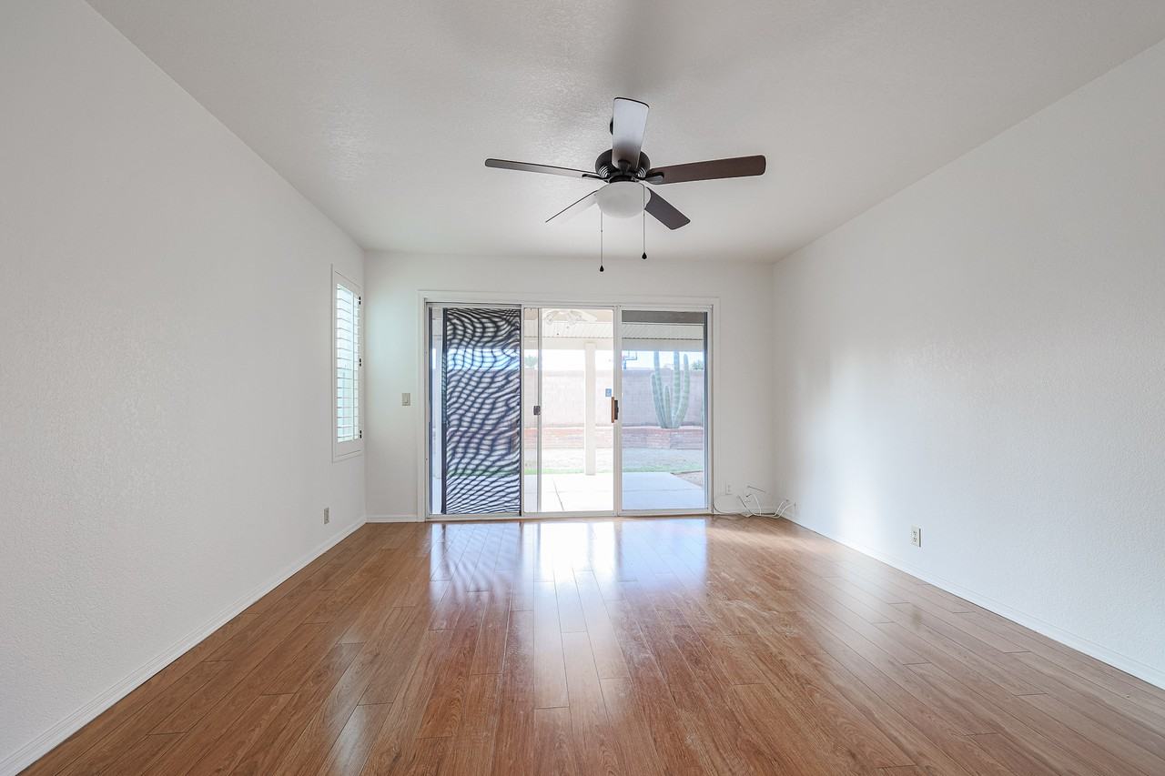 2525 W Knox Rd - Photo 7 of 32