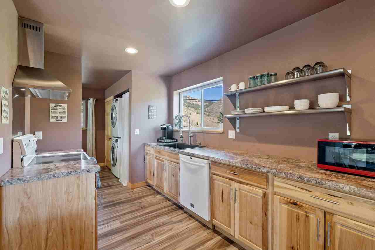 4916 Lone Pine Dr - Photo 2 of 13