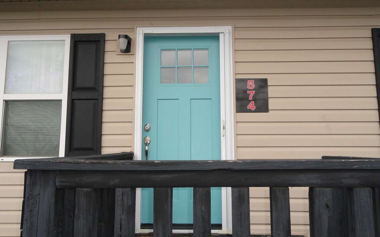 574 River St N, Hiawassee, GA 30546 2 Bedroom Apartment for 1,000