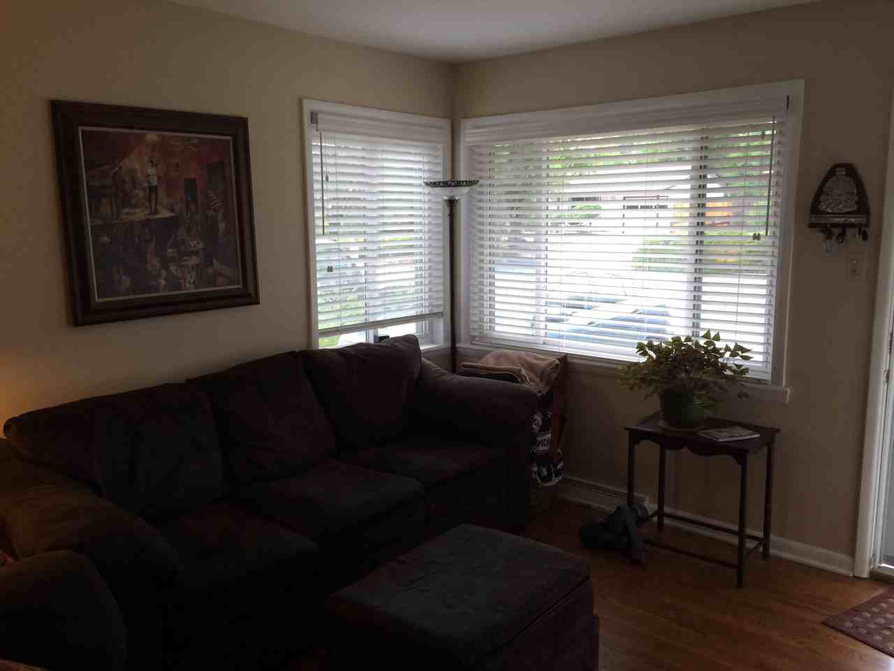 430 S Miller St - Photo 2 of 12