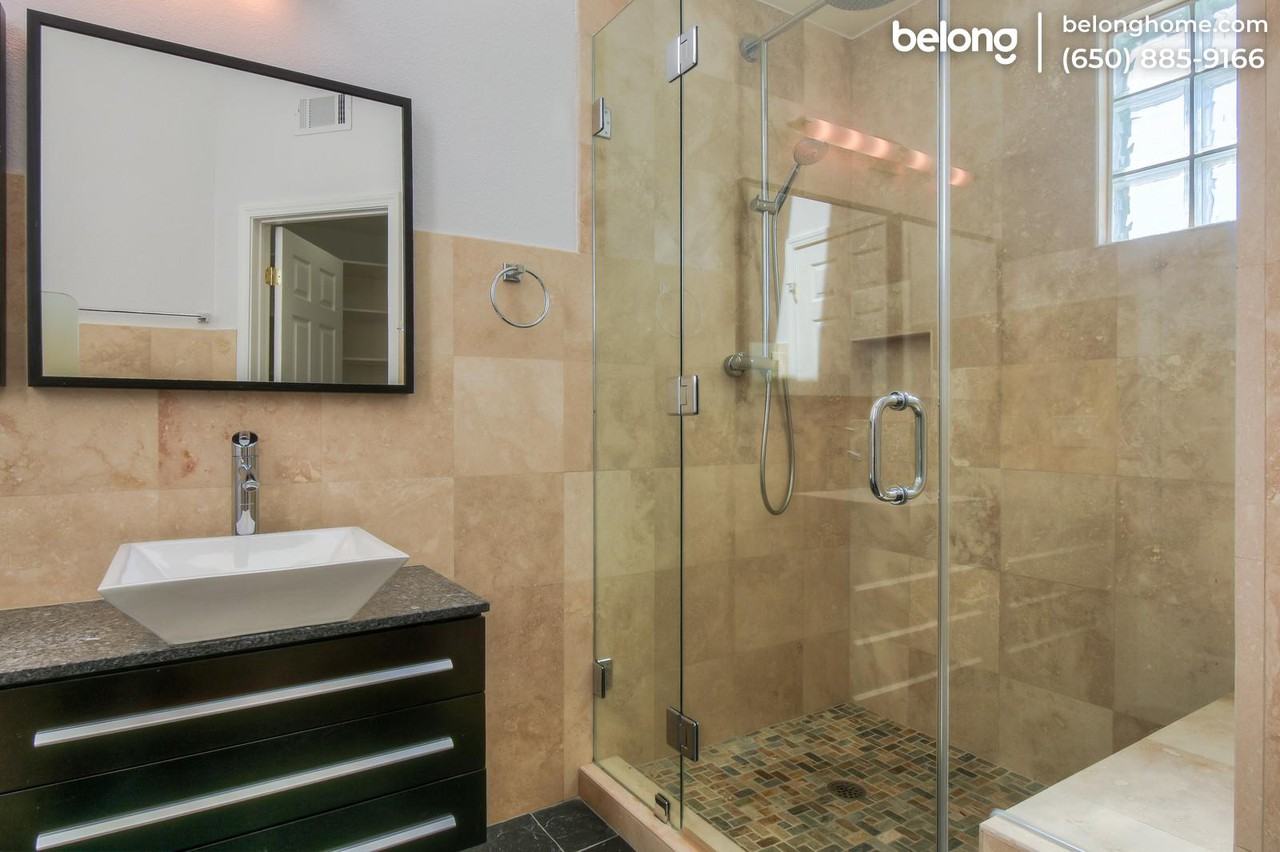 211 Town Green Ln - Photo 2 of 23