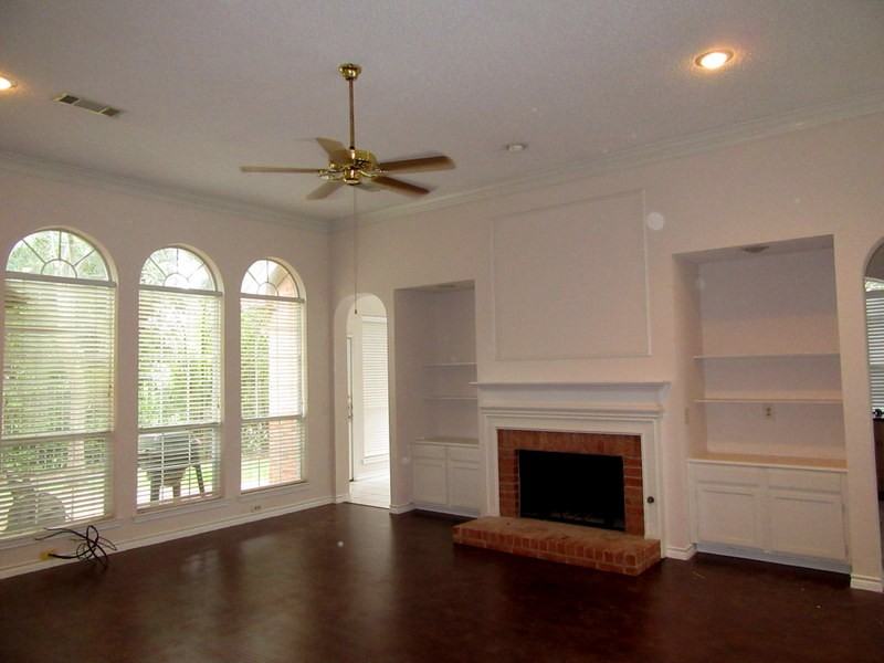 2609 Townshed Dr - Photo 2 of 19