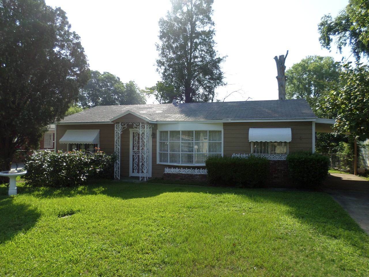 1308 Cherry Ave - Photo 2 of 13