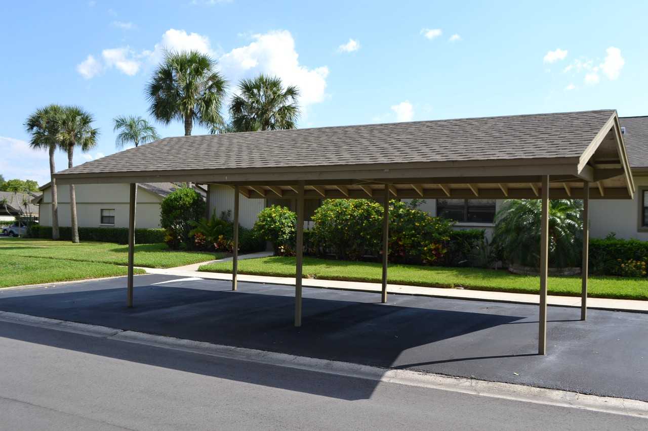 575 Hickory Nut Ave - Photo 2 of 15