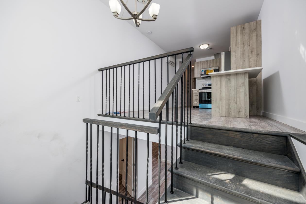 1689 Rue Joliette - Photo 2 of 21