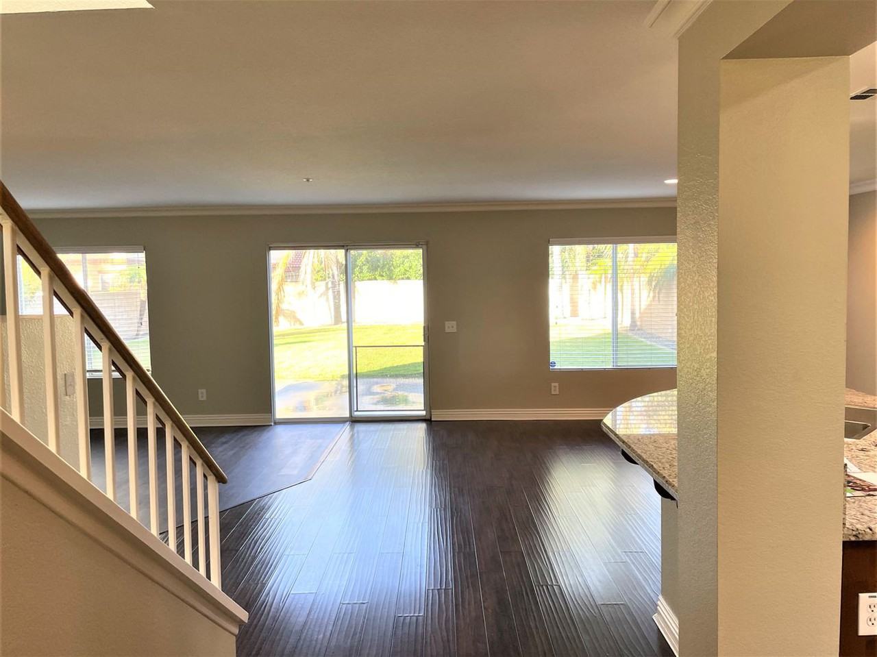 6780 Lindbergh Ave - Photo 2 of 17