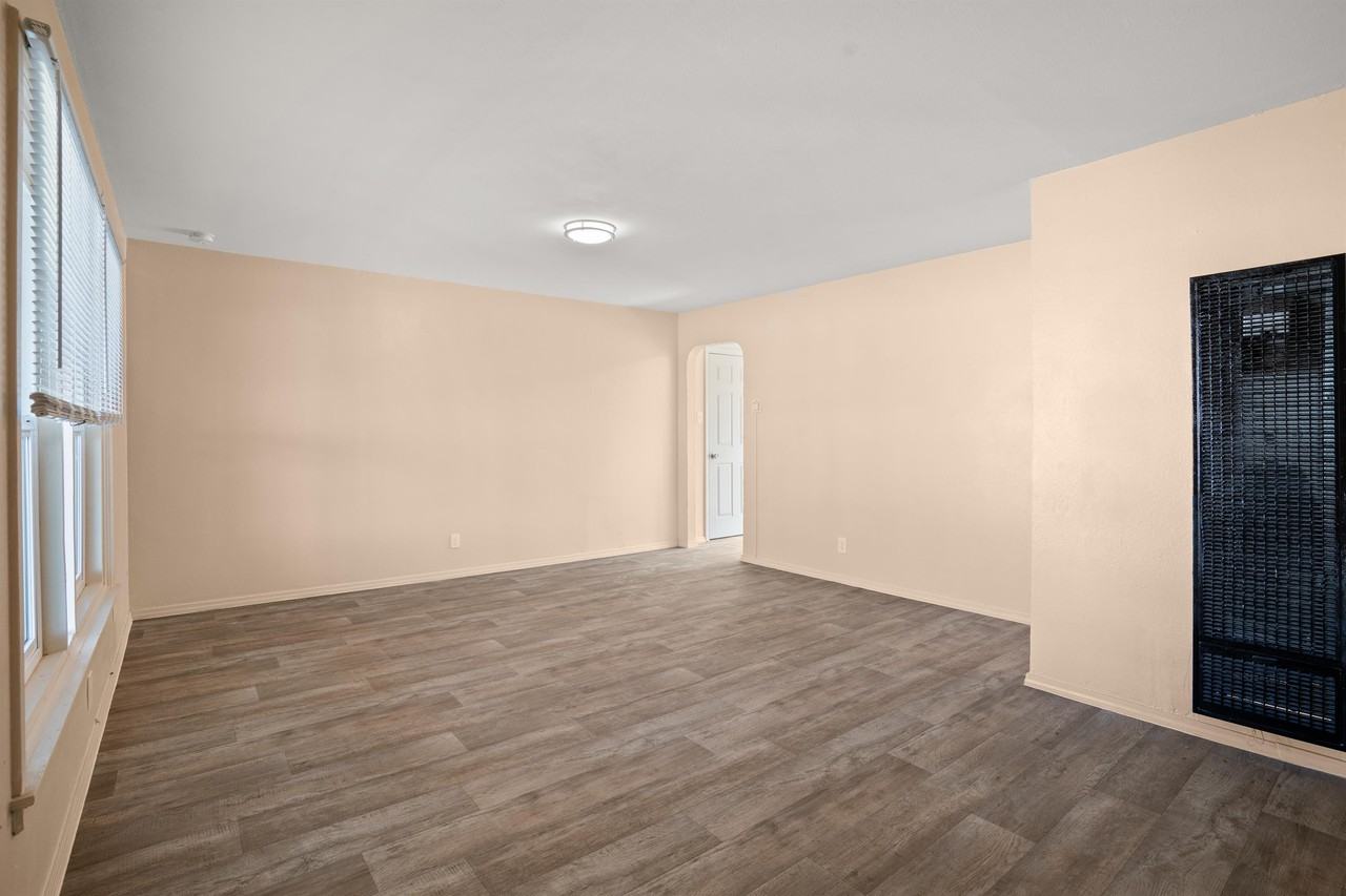 532 Loma Hermosa Dr Nw #0 - Photo 4 of 17