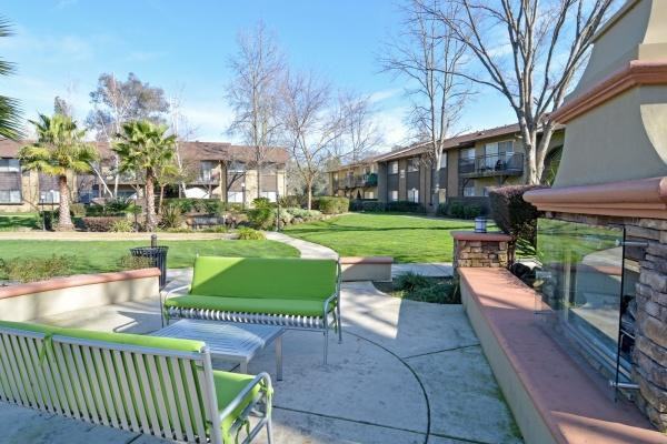 9800 Fair Oaks Blvd - Photo 5 of 43