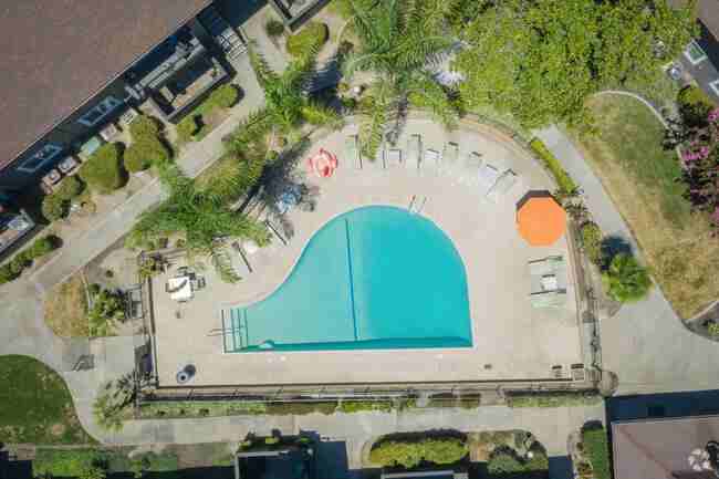 9800 Fair Oaks Blvd - Photo 7 of 43