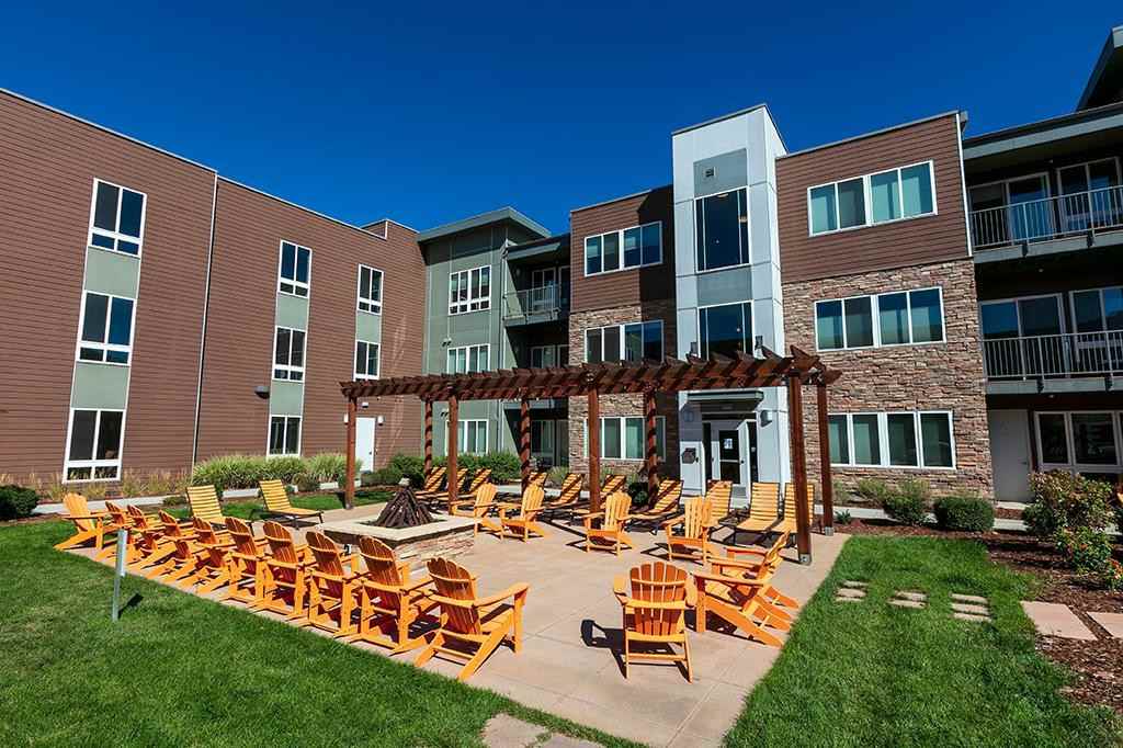 6655 Lookout Rd - Photo 7 of 18