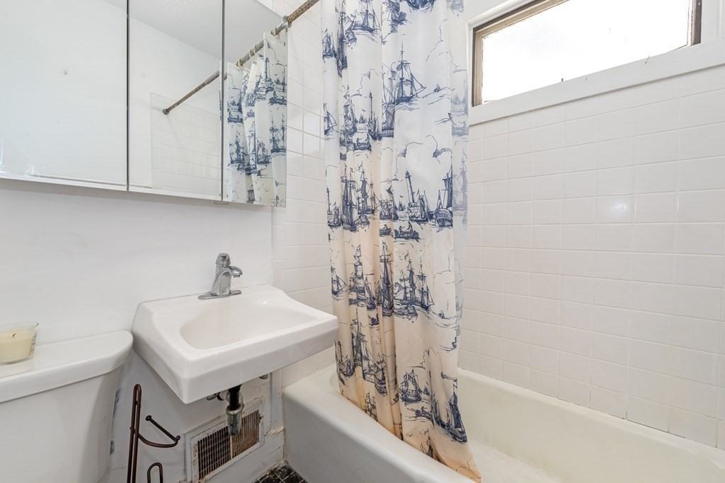 Hawthorne Street #1 - Photo 5 of 5