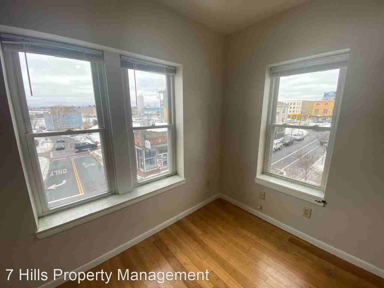 23 Millbury Street - Photo 3 of 7