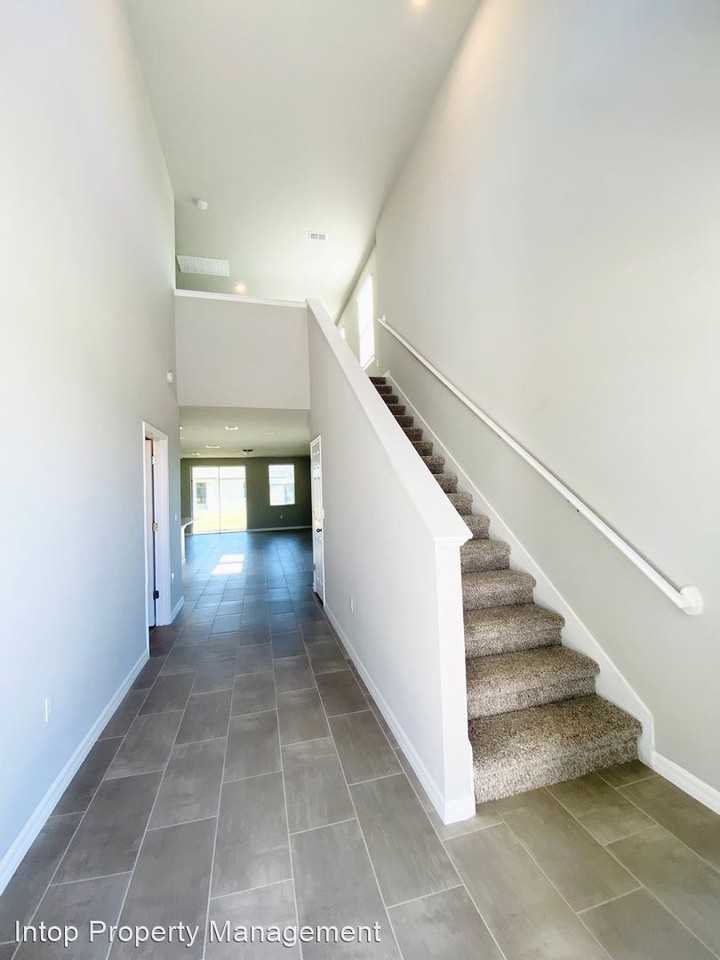 573 Sun Warbler Way - Photo 3 of 36