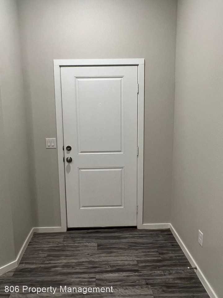 1632 133rd St - Photo 2 of 20