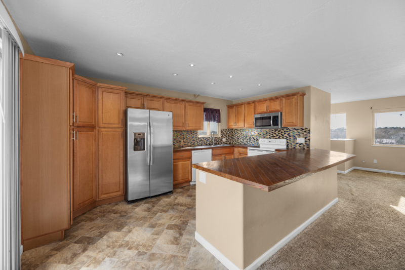 2165 Broadmoor Valley Rd - Photo 5 of 29