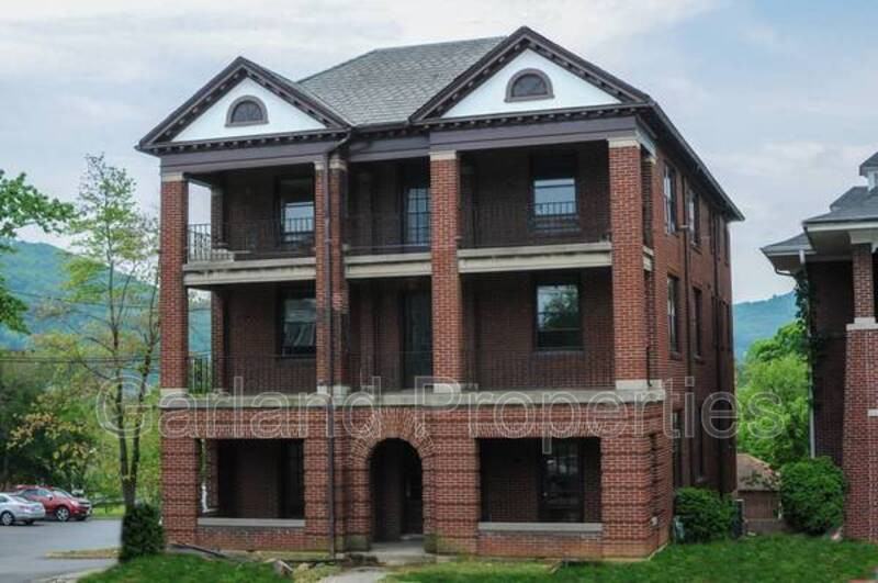 356 Walnut Ave Sw #APTA - Photo 2 of 14