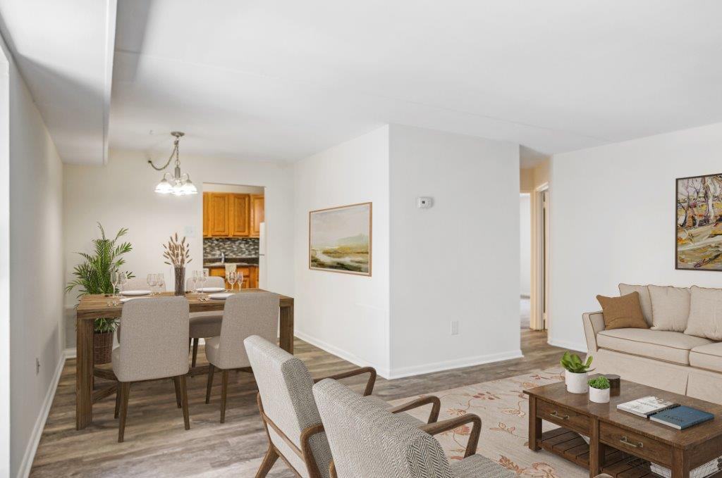 Curren Terrace Apartment Homes - Photo 4 of 18