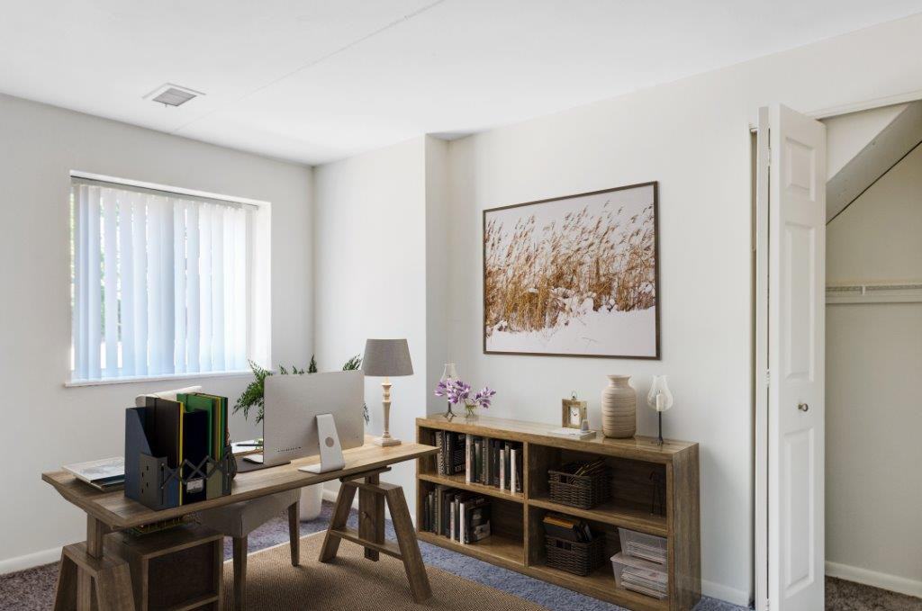 Curren Terrace Apartment Homes - Photo 7 of 18