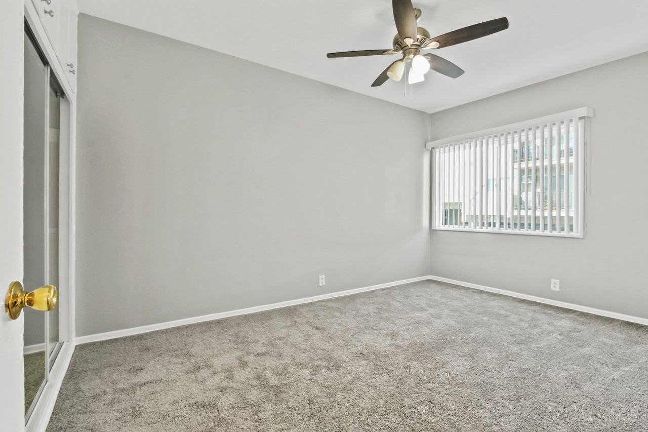 Overland Avenue Apartments - Photo 7 of 23