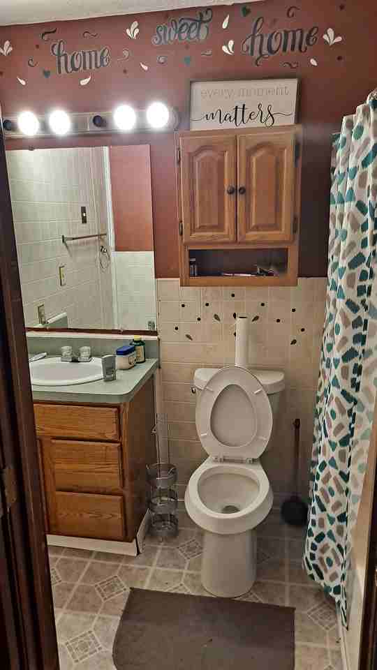 205 Beachwood Drive - Photo 3 of 18