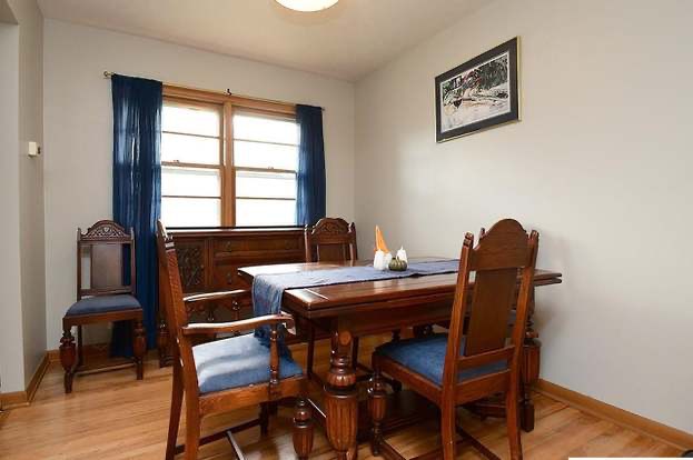 2715 N 102nd Ave - Photo 3 of 8