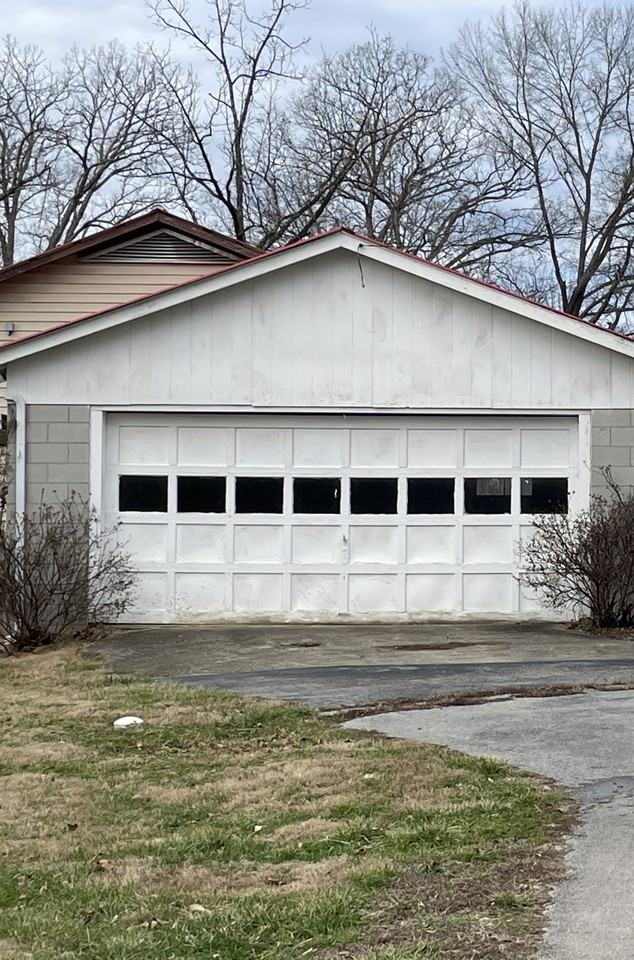 5660 Cumberland Falls Hwy - Photo 2 of 10