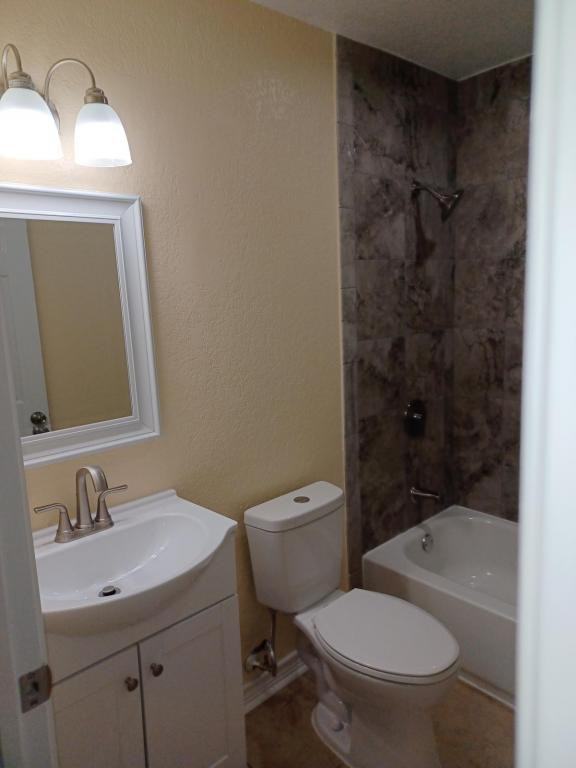 730 Aransas Ave #3 - Photo 3 of 7