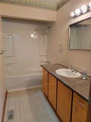 15 Aloma Crescent - Photo 2 of 7