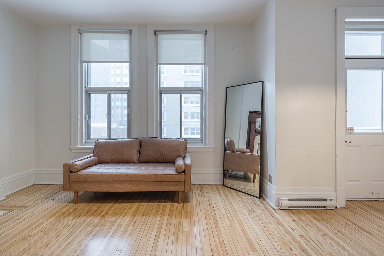 2150 Tupper - Photo 3 of 20