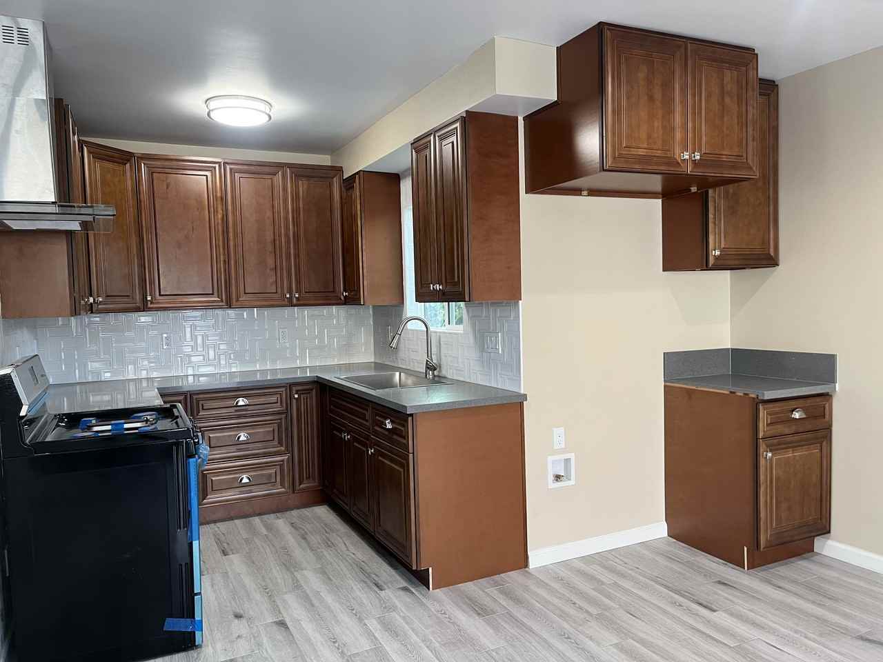 13816 Cohasset Street - Photo 7 of 19
