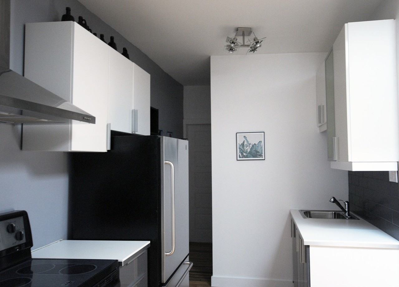 Av. Coloniale & Rue Roy E #45CO - Photo 4 of 16