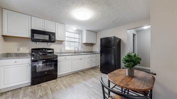 featured image of Cadiz Cir