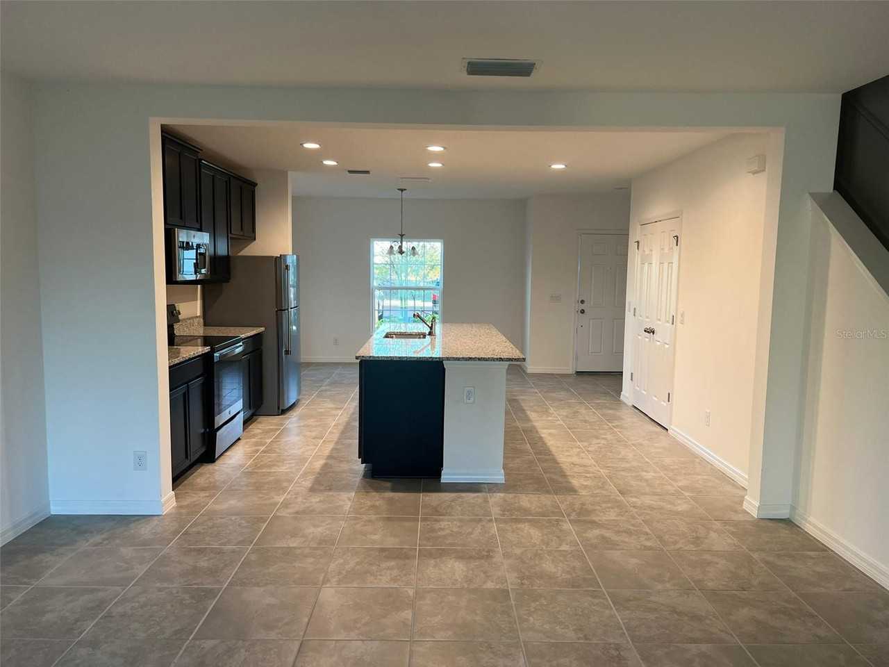 149 Claire Ln - Photo 3 of 15