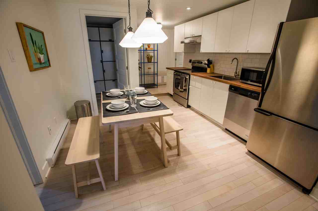 1300 Avenue des Pins - Photo 3 of 27