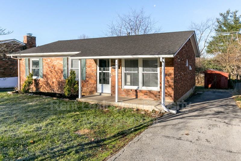 145 Newcastle St - Photo 3 of 25